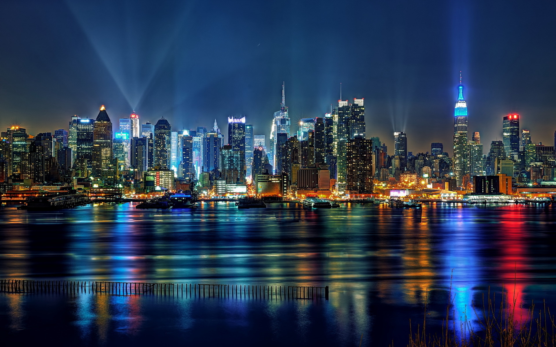 New-York-Wallpaper-Flash-Night.jpg