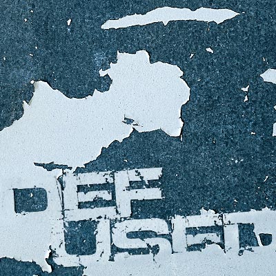 defused - 30+ Free Unique Grunge Fonts