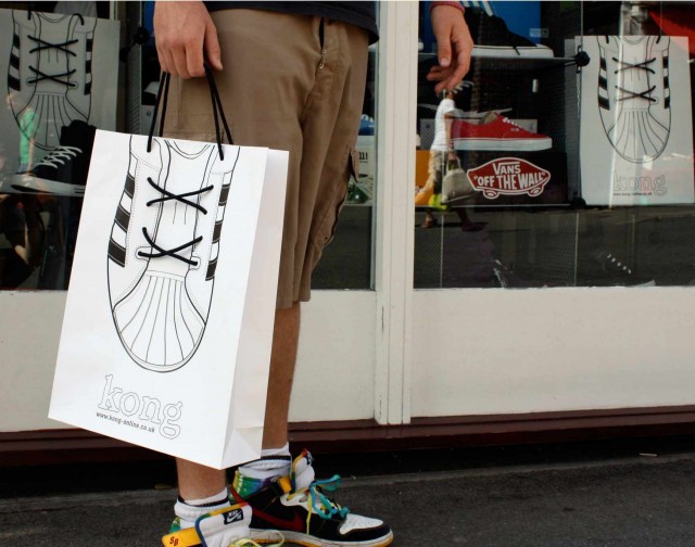 kong3low e1401377751915 - Creative Shopping Bag Designs For Inspiration
